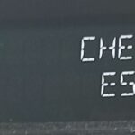Надпись CHECK ESC на панели Renault