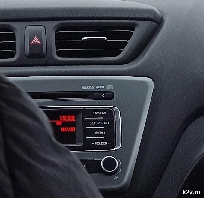 Штатная магнитола Kia с кнопками TA/SCAN, SETUP/CLOCK, MENU, FOLDER