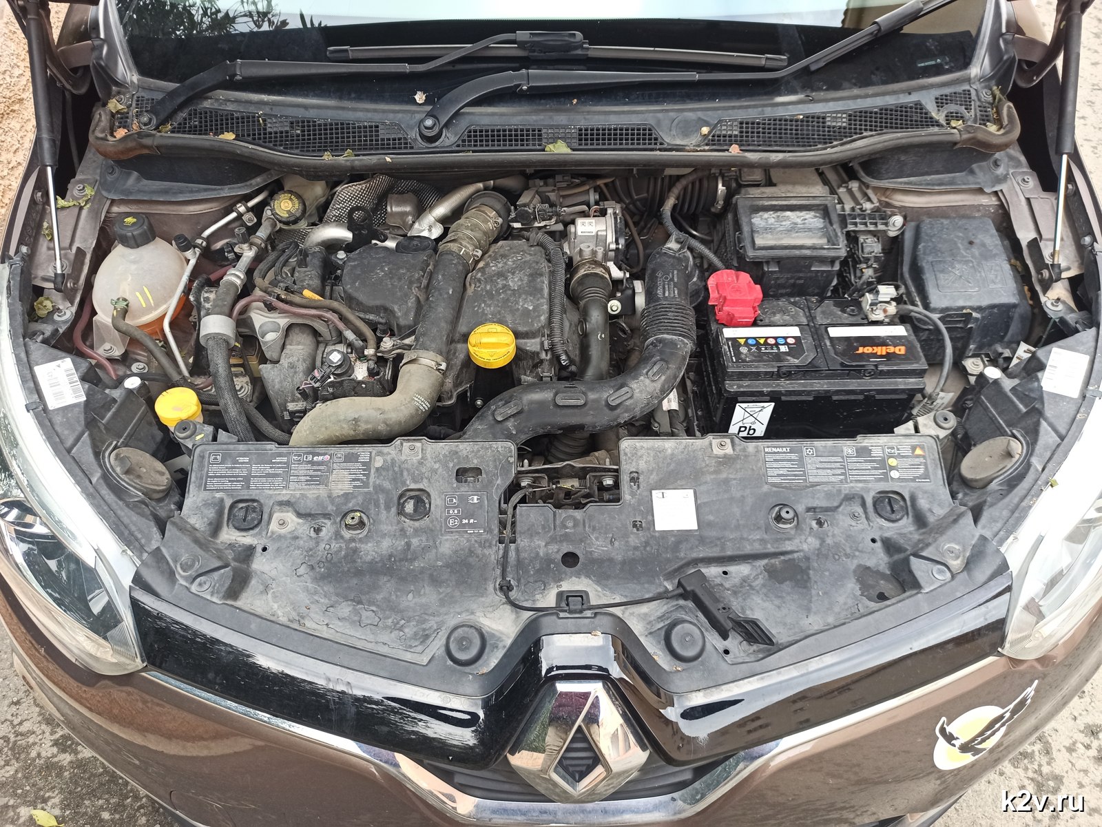 Подкапотное пространство дизельного Renault Captur
