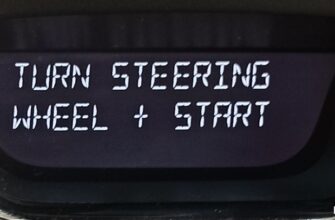 Надпись TURN STEERING WHEEL + START на дисплее приборной панели Renault