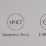 Иконки на коробке техники: шестерёнка, часы, IPX7, USB Type-C и LED