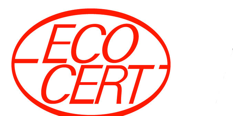 Знак на упаковке: красный овал с надписью ECOCERT