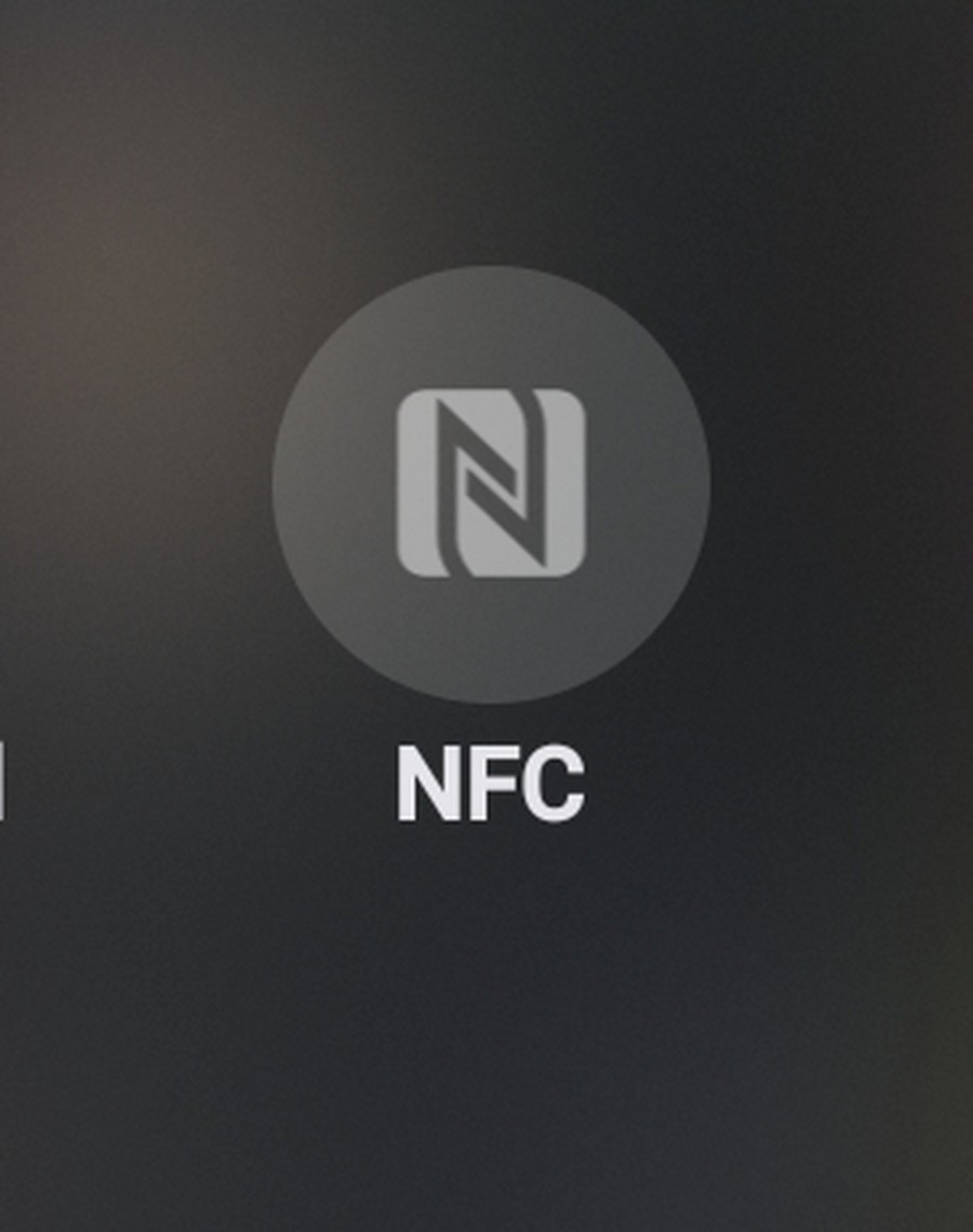 Значок в виде стилизованной буквы N с подписью NFC