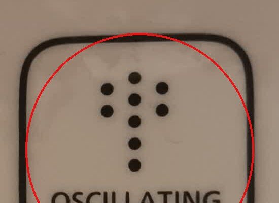 Значок из точек столбиком с надписью SOFT REAR и OSCILLATING ON/OFF