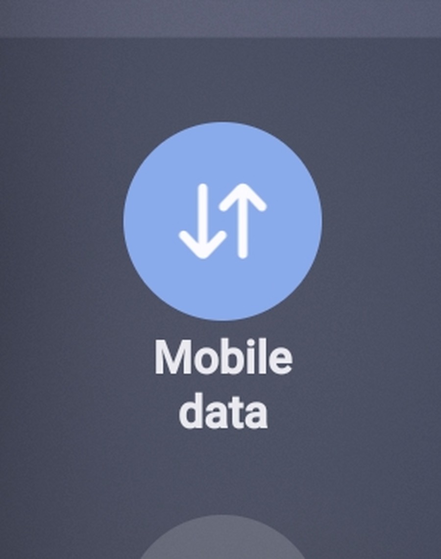 Значок с двумя стрелками вверх и вниз, подпись Mobile data